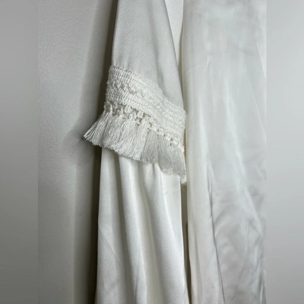 NWT! RYEGRASS white silk long sleeve tassel boho fringe peasant top. Size M. - Picture 5 of 10